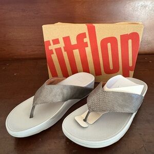 Fitflop Metallic Gray Thong Sandals